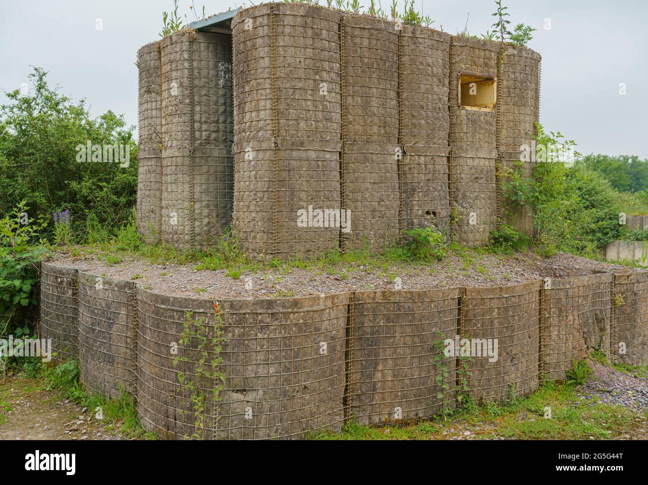 Bunker rinforzato dall'esercito o pillbox sulla piana di Salisbury Foto Stock