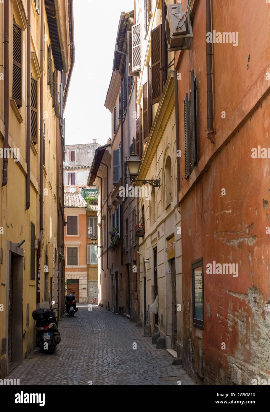 ROMA, ITALIA - APRILE 15 2018 : Via di Roma. Foto Stock