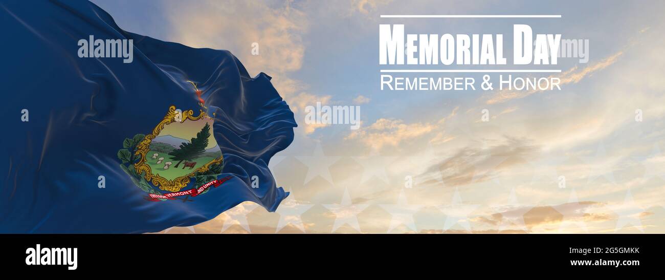 Bandiera del Vermont che viene agitato nella brezza contro un cielo di tramonto e il testo Memorial Day, ricordo e onore. Spazio di copia. illustrazione 3d. Foto Stock