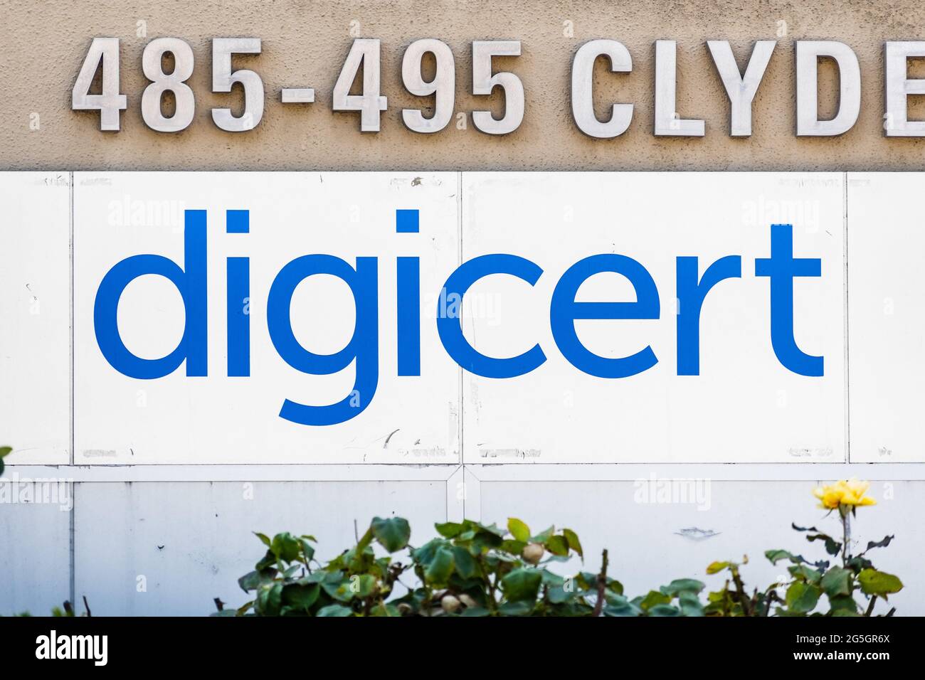 Set 26, 2020 Mountain View / CA / USA - DigiCert log oat la loro sede centrale in Silicon Valley; DigiCert, Inc. È una società americana di tecnologia focuse Foto Stock