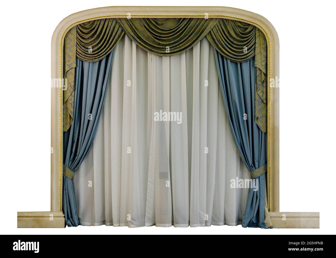 Tende di lusso a strati drappeggiate classiche in una nicchia isolata Foto  stock - Alamy