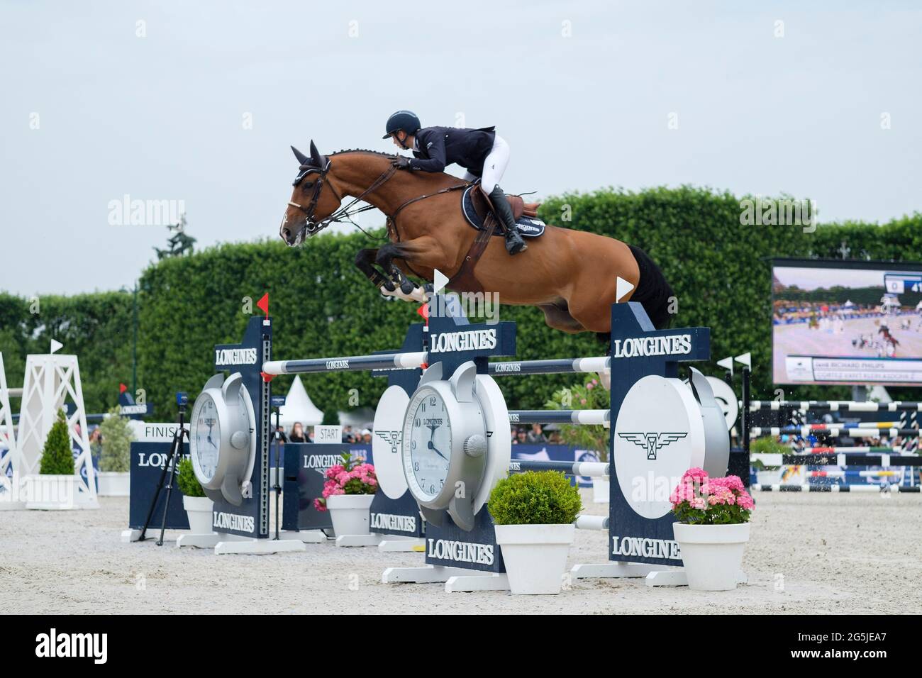 Jane RICHARD PHILIPS (sui) in sella A CORTEZ VA'T KLEIN ASDONK Z, Eiffel Challenge Prize durante il Longines Paris Eiffel Jumping 2021, Longines Global Champions Tour Equestrian CSI 5 il 26 giugno 2021 al Champ de Mars di Parigi, Francia - Foto Christophe Bricot / DPPI Foto Stock