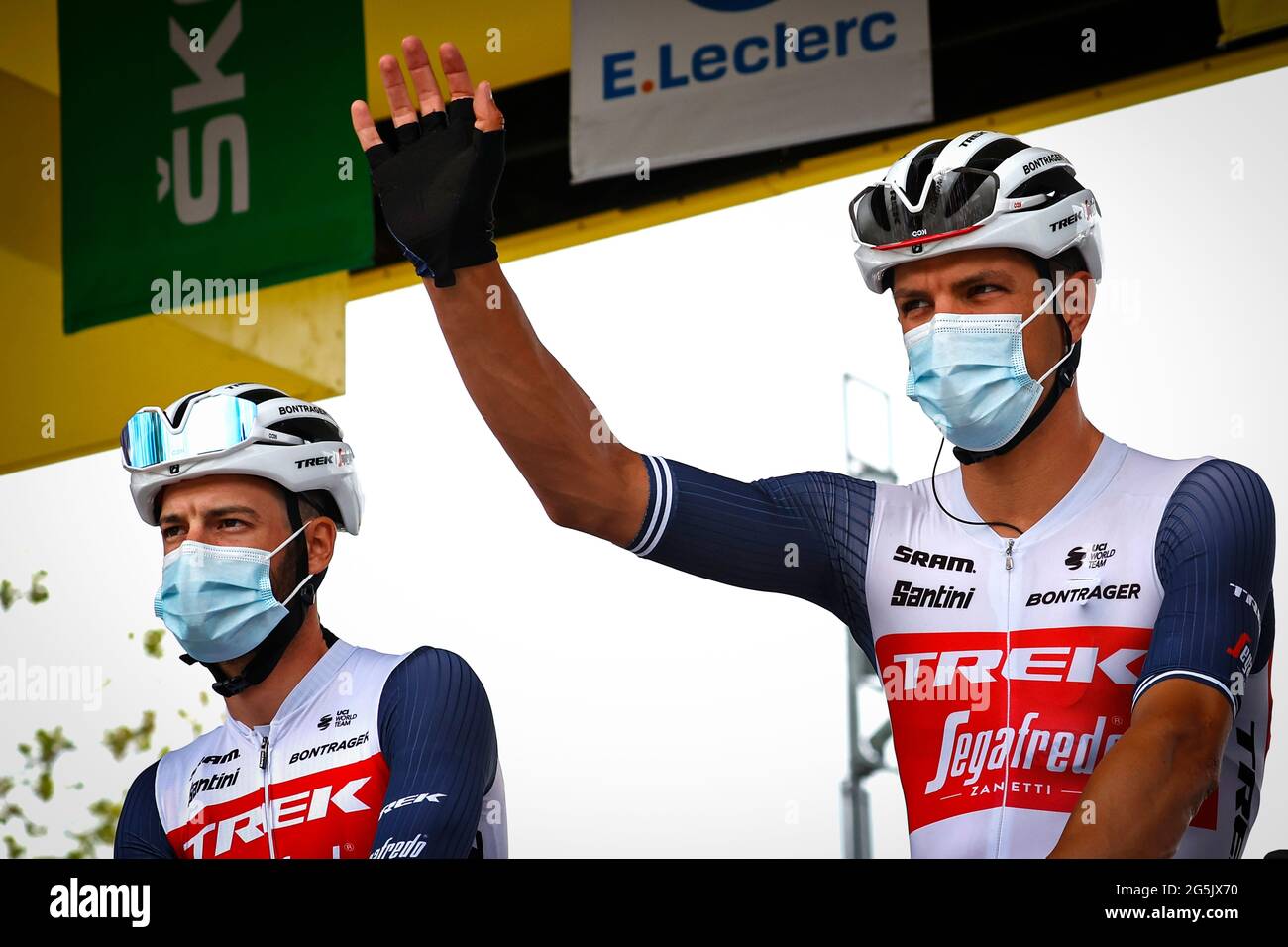 Il belga Jasper Stuyven di Trek-Segafredo al via della foto al via della terza tappa della 108a edizione del Tour de France in bicicletta r Foto Stock