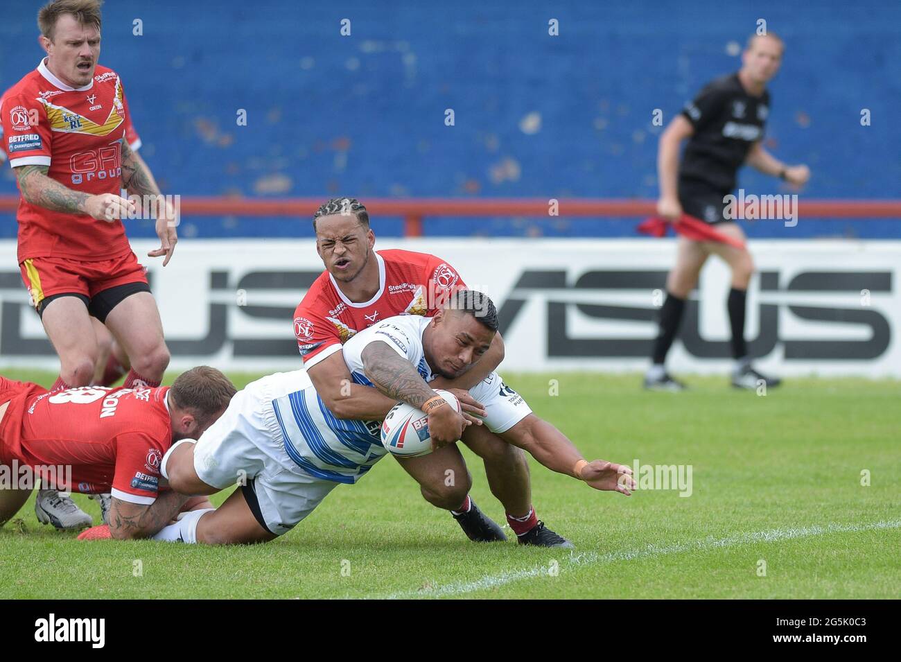 Wakefield, Inghilterra - 27 Giugno 2021 - Junior Vaivai di Toulouse Olympique punteggi prova durante il campionato Betfred di Rugby League Sheffield Eagles vs Toulouse Olympique al Mobile Rocket Stadium, Wakefield, UK Dean Williams Foto Stock