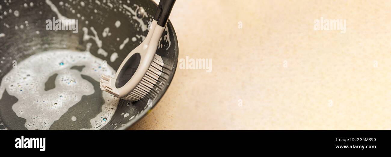 Spray da cucina antiaderente immagini e fotografie stock ad alta  risoluzione - Alamy