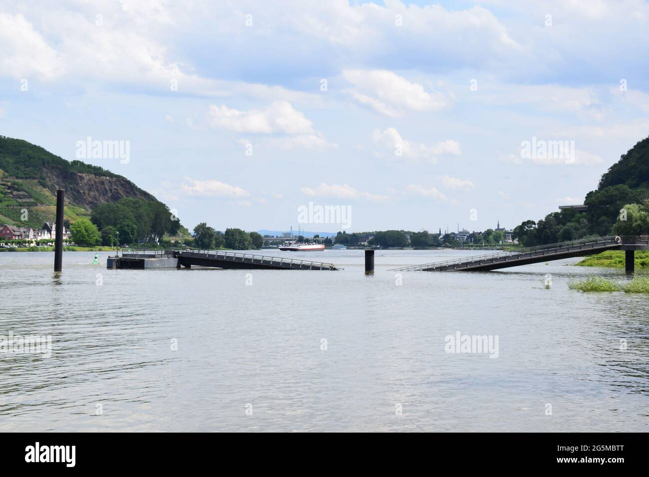 Ponte crollato a Geysir Andernach, Namedyer Werth 29.06.2021 Foto Stock