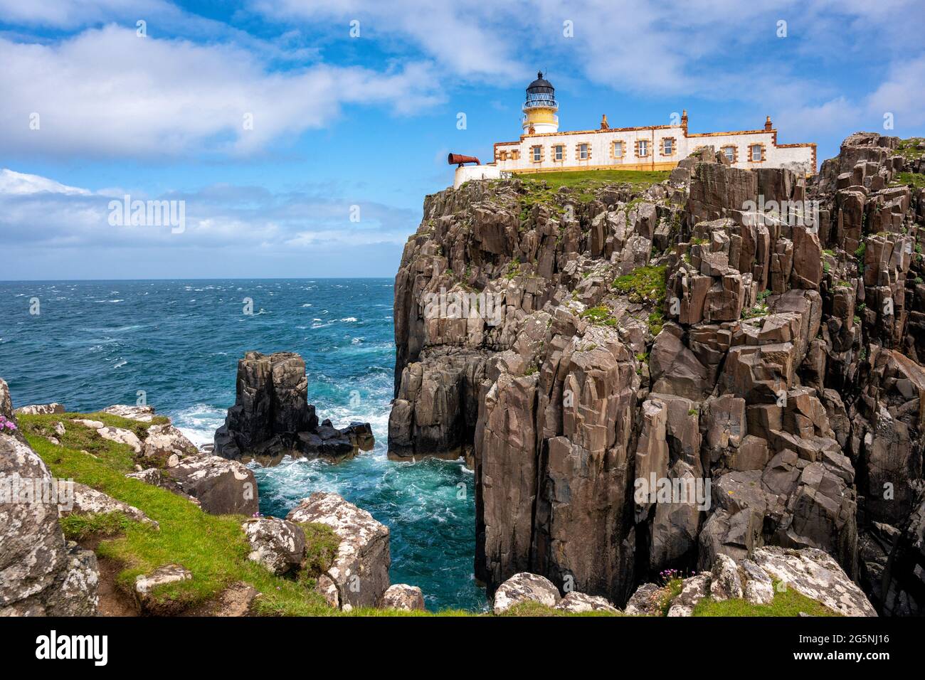 Neist Point Lighthouse, Isola di Skye, Scotland, Regno Unito Foto Stock