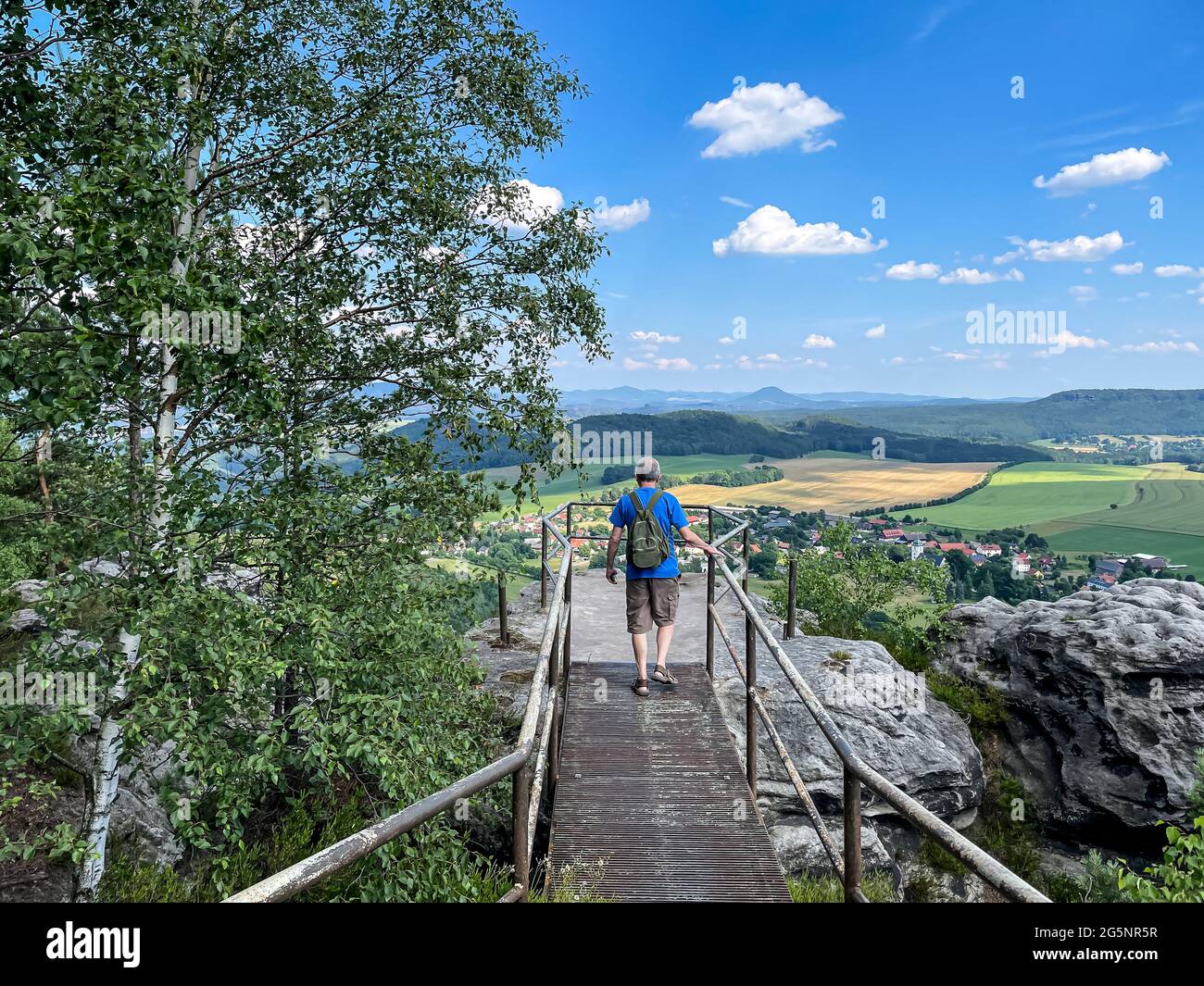 Ponte con vista sulla Svizzera sassone Foto Stock