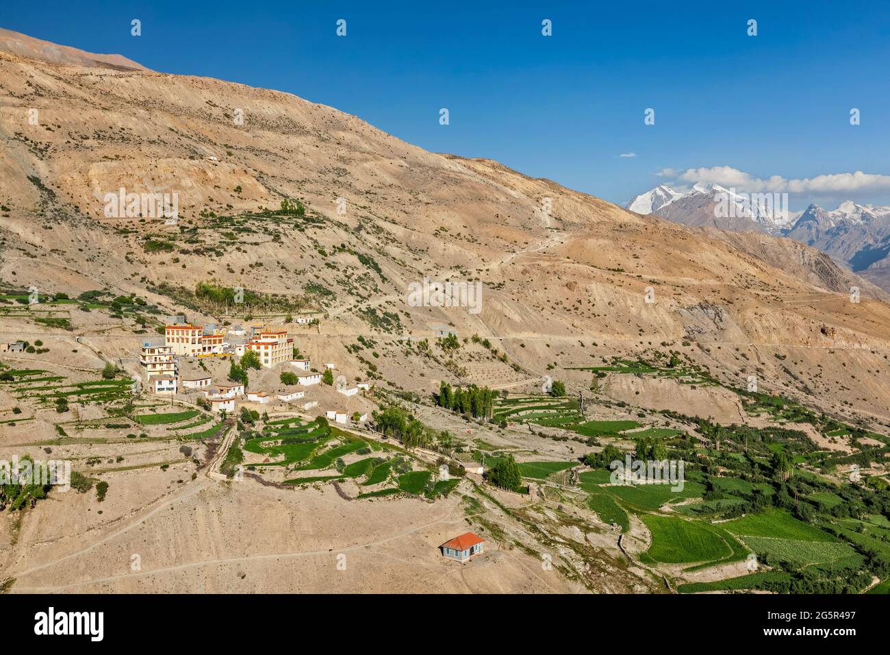 Monastero di Dhankar gompa e villaggio di Dhankar, valle di Spiti, Himachal Pradesh, India Foto Stock