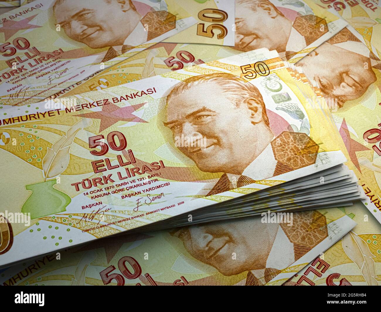 Denaro della Turchia. Lira turche fatture. PROVARE le banconote. 50 liralare. Affari, finanza, notizie di fondo. Foto Stock