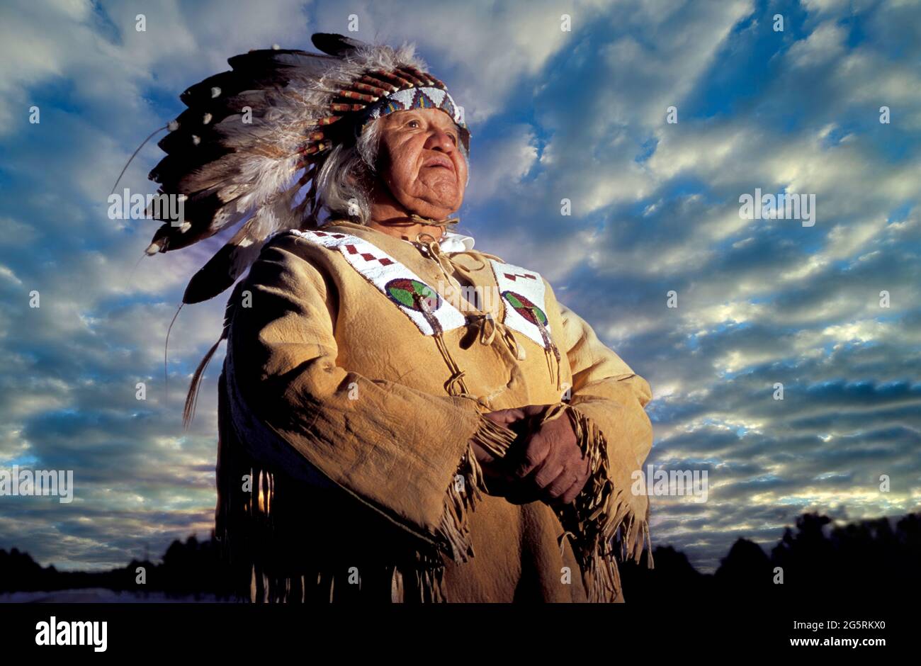 USA, Oregon, Warm Springs, riserva indiana, Delvis Heath Jr., capo, ritratto, indiano, cofano, leader, americano, nativo, Foto Stock