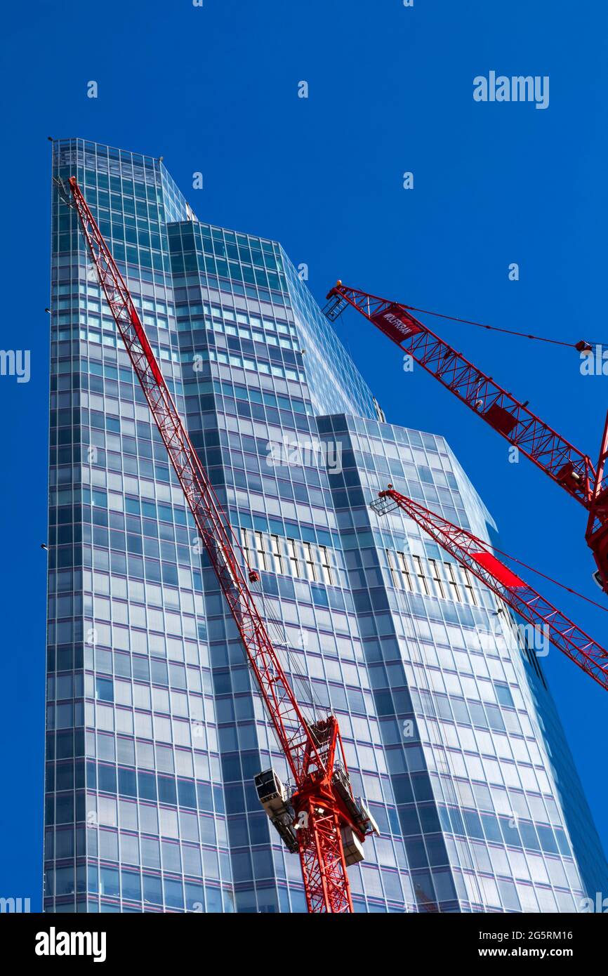 Inghilterra, Londra, Città di Londra, costruzione di 8 Vishopsgate Tower Skyscraper Building Foto Stock