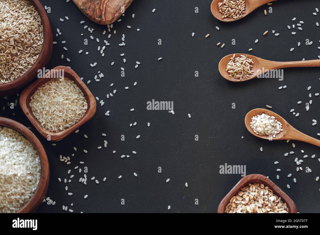 Fondo di cottura di diversi tipi di riso e cereali in woo Foto Stock