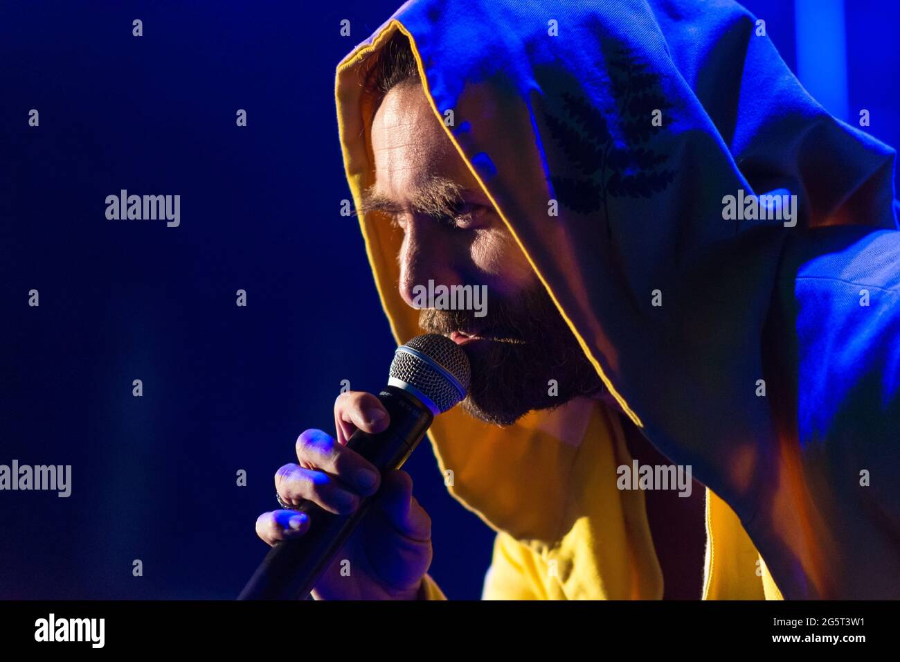 Kazimierz Dolny, Polonia - 8 luglio 2016: Concerto di Łąki Łan durante il festival estivo di musica e stile di vita Kazimiernikejszyn Foto Stock
