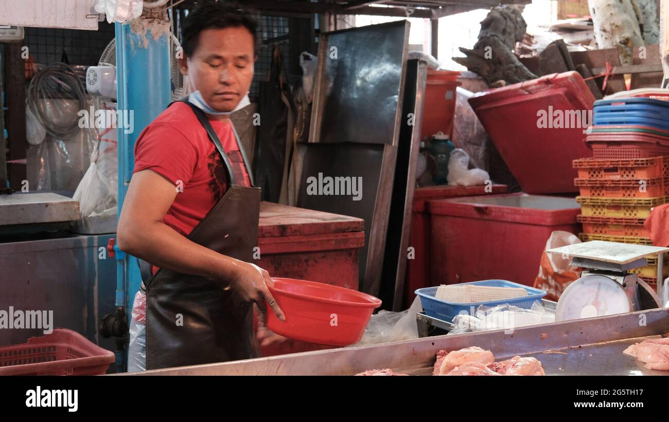 Klong Toey Market Wholesale Wet Market Bangkok Thailandia il più grande centro di distribuzione alimentare nel sud-est asiatico Foto Stock