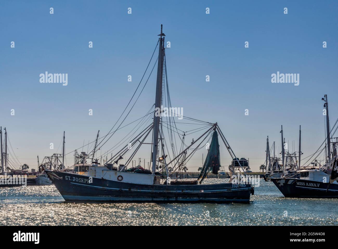 Barche di gamberi al porto di Palacios, Texas, Stati Uniti Foto Stock