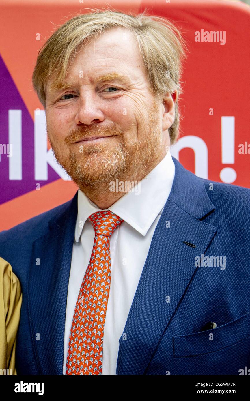 Re Willem-Alexander e la regina Maxima alla quarta edizione del Orange Fund Growth Program a Hilversum, Paesi Bassi, il 30 giugno 2021. Le organizzazioni hanno completato con successo la quarta edizione del programma Growth, che si è svolto da marzo 2017 ad aprile 2021. Foto di Robin Utrecht/ABACAPRESS.COM Foto Stock