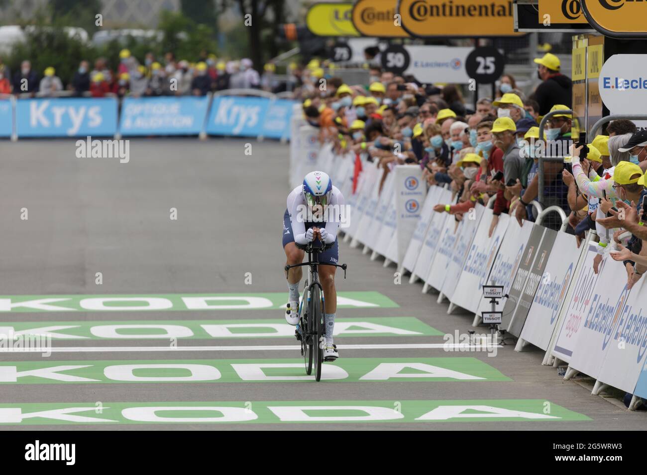 Laval, Francia. 30 giugno 2021. Rick Zabel all'arrivo della fase 5 di prova del Tour de France 2021, gara ciclistica a Laval, Francia. Julian Elliott News Fotografia Foto Stock