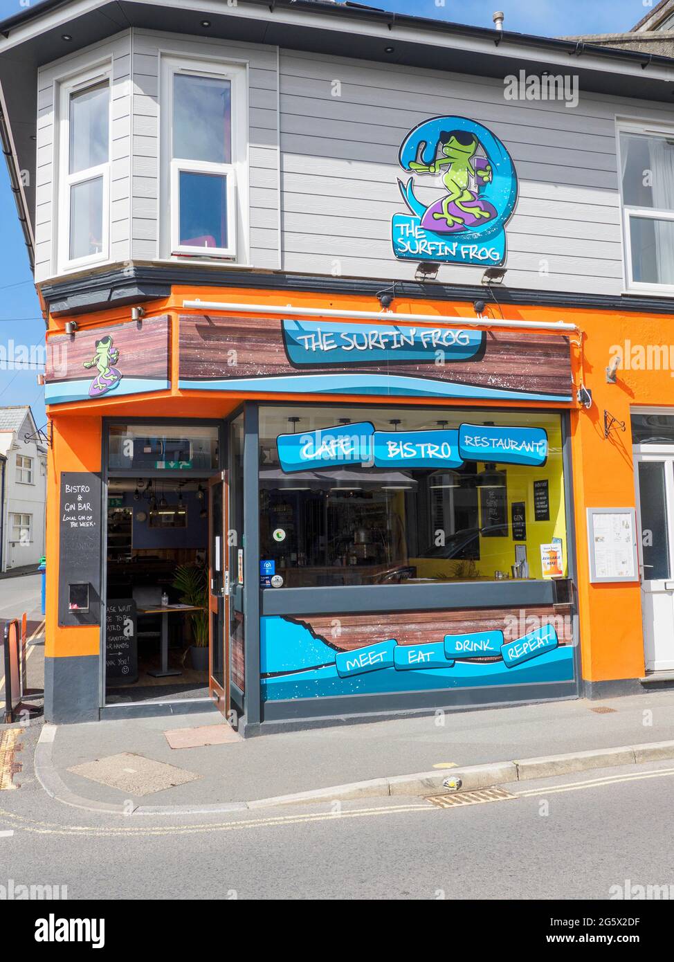 The Surfin' Frog Bistro and Gin Bar, Bude, Cornovaglia, Regno Unito Foto Stock