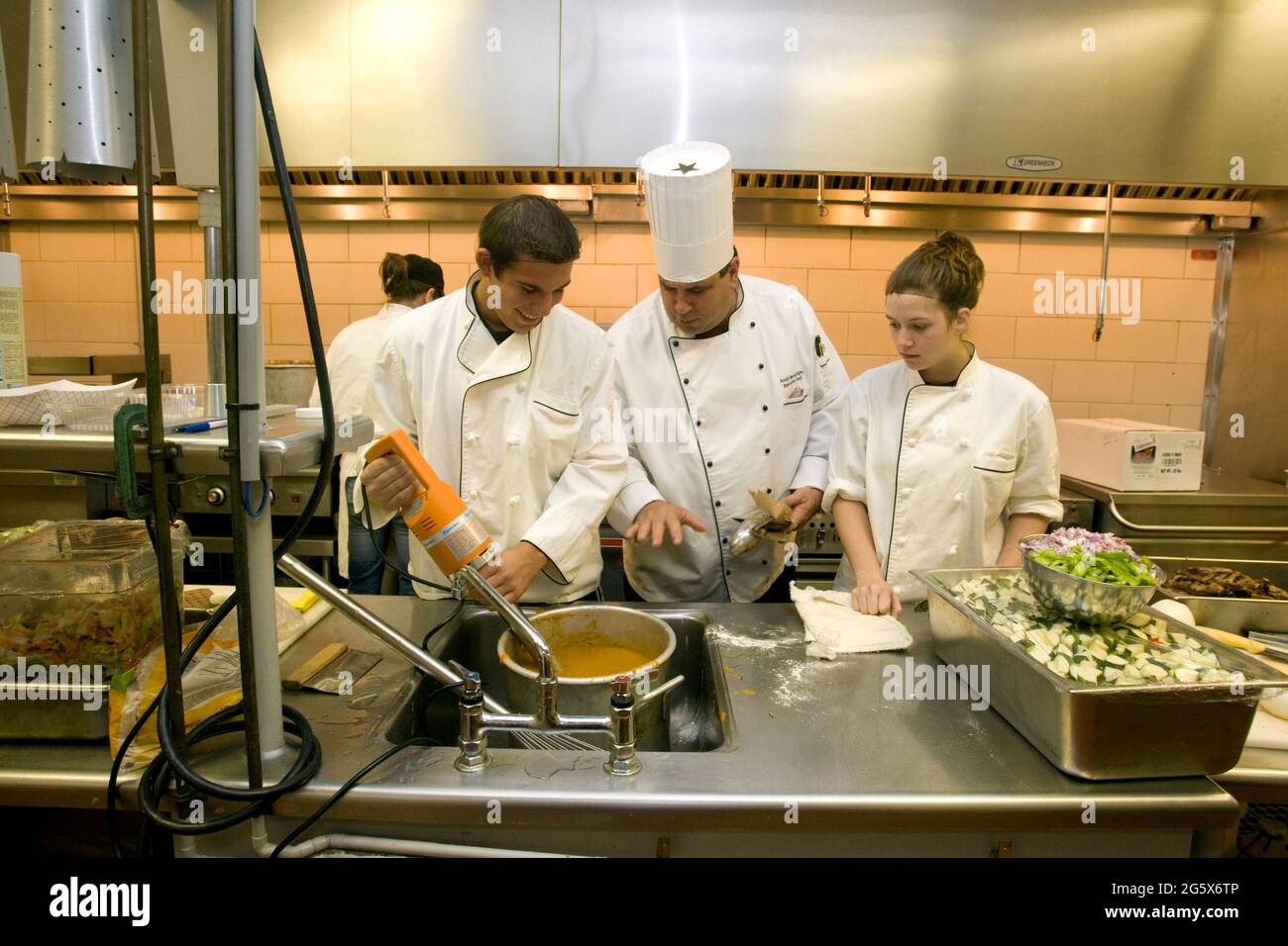 High School formazione professionale in preparazione alimentare in Michigan High School Foto Stock