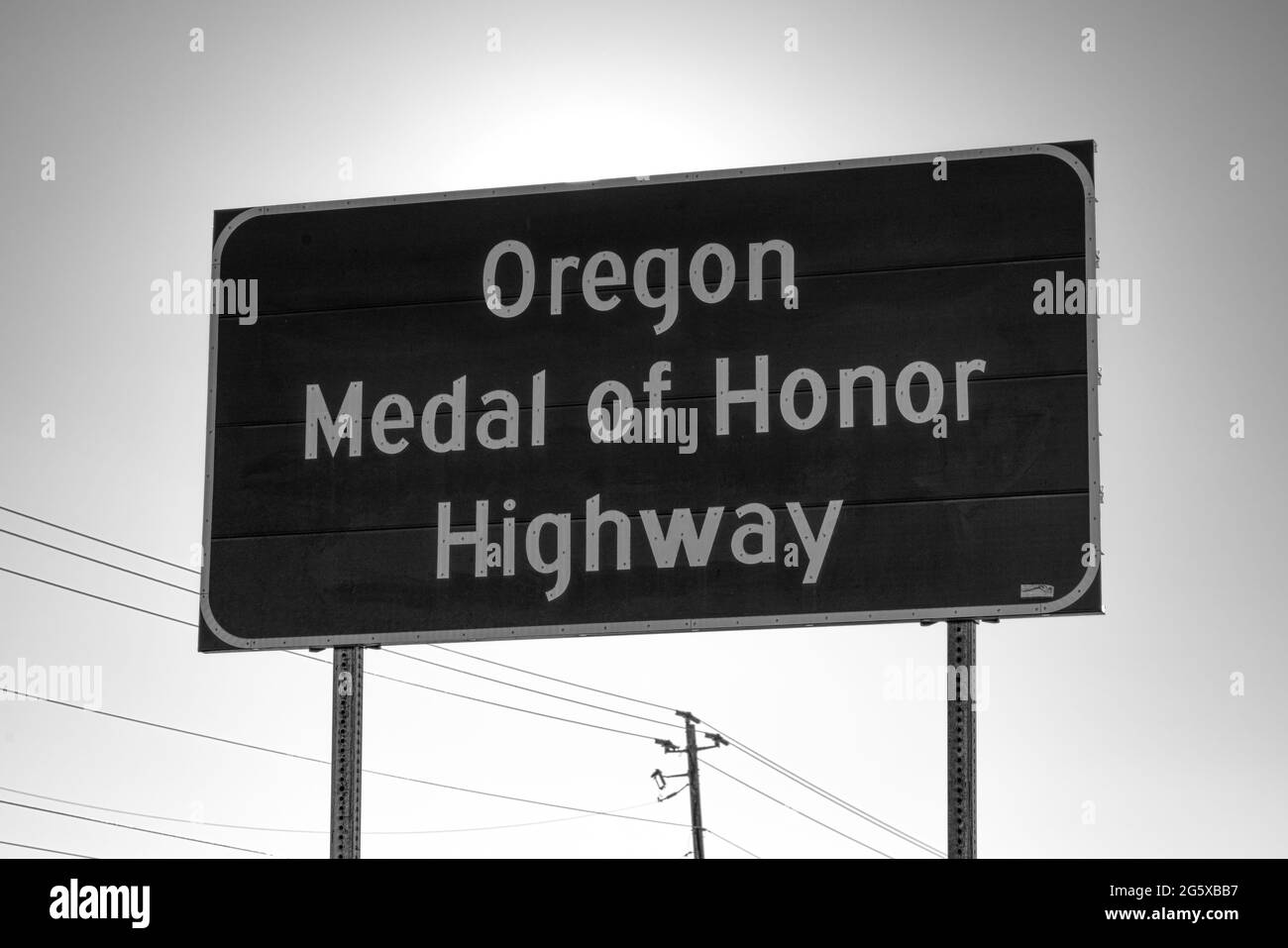 Oregon mediale di onore autostrada segno in bianco e nero Foto Stock