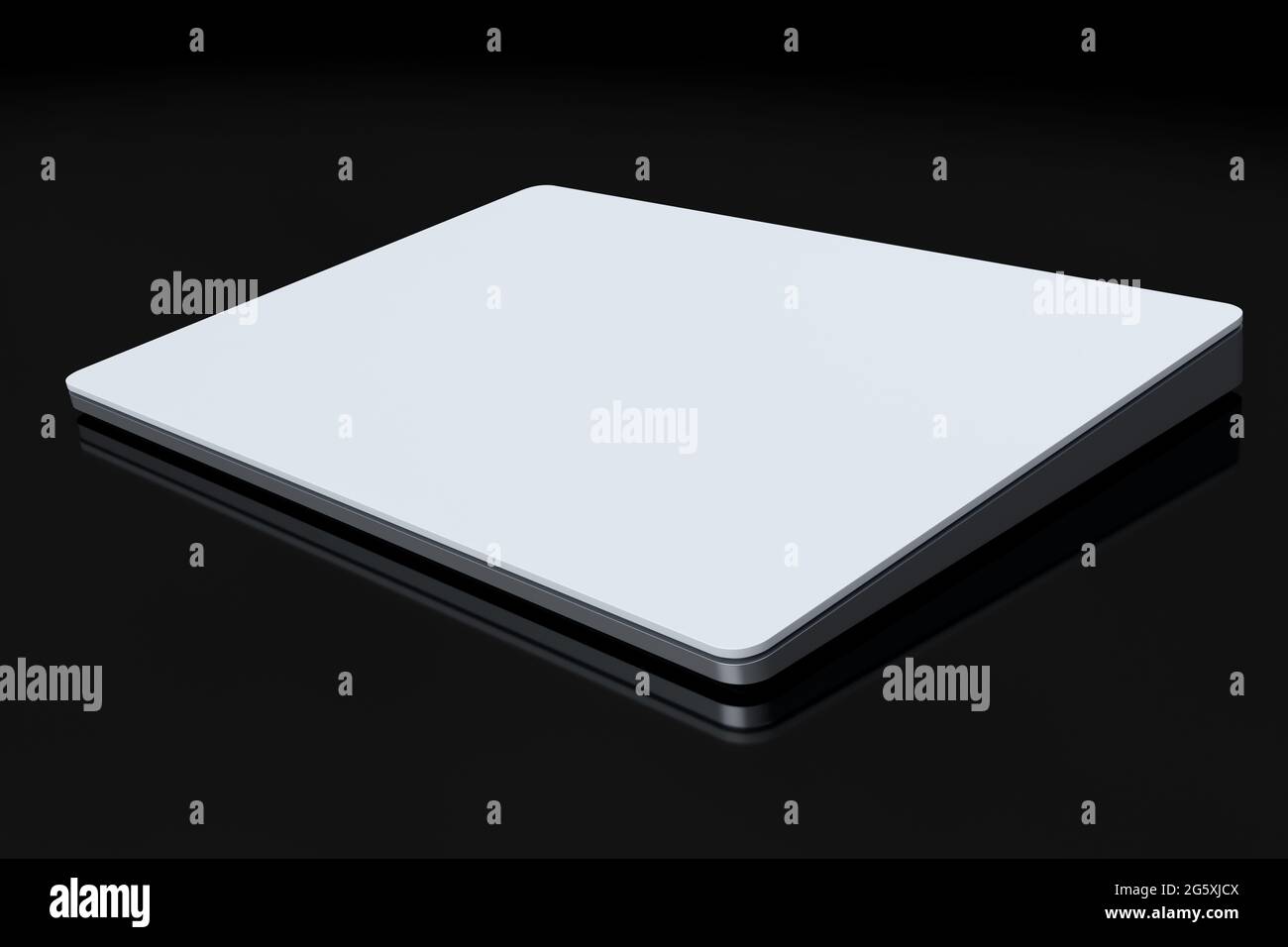 Trackpad del computer color argento o touchpad wireless isolati su sfondo nero Foto Stock