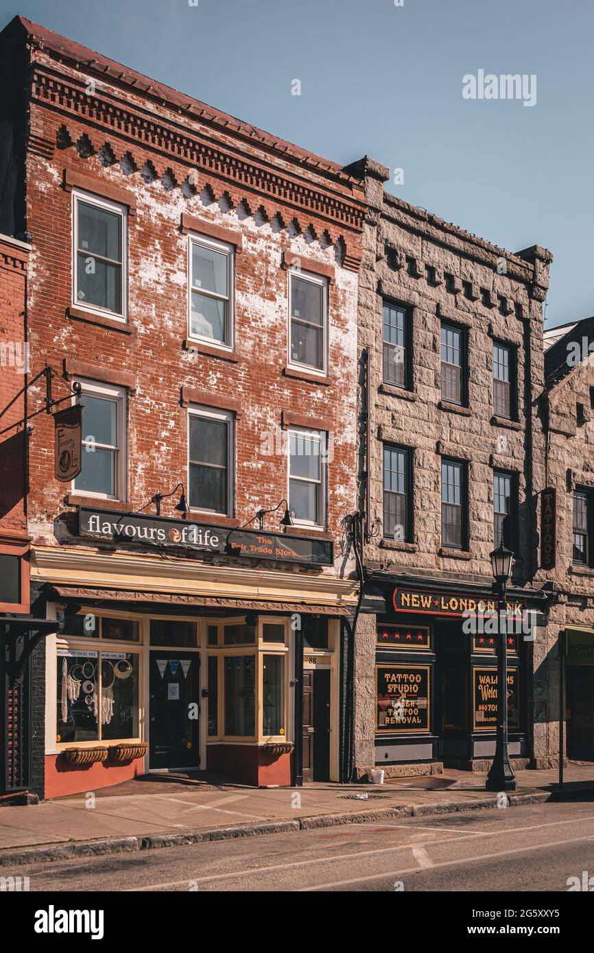 Vecchi edifici su Bank Street, a New London, Connecticut Foto Stock