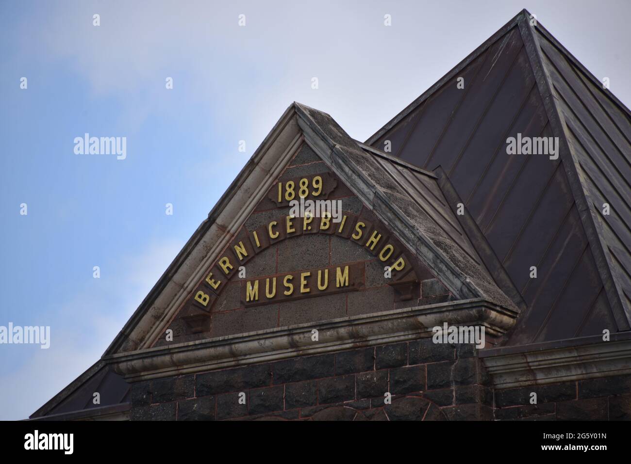 Oahu, Hawaii. STATI UNITI 6/9/2021. (Luce ambiente/flash) Museo Bishop 1889. Collezione di fama mondiale di culture Hawaiiane e del Pacifico. Foto Stock