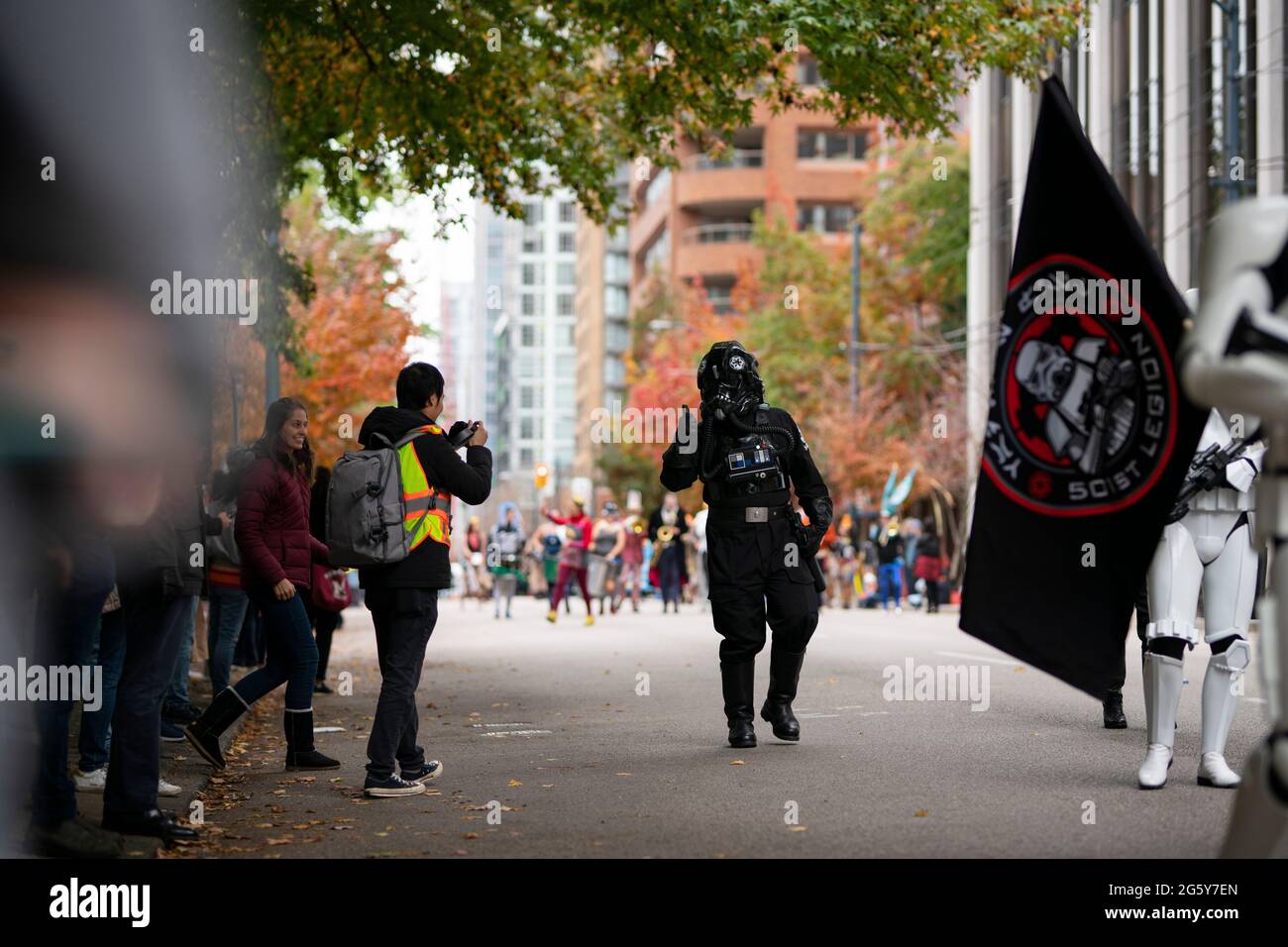 Si esibisce all'annuale Halloween Parade di Vancouver, Canada Foto Stock