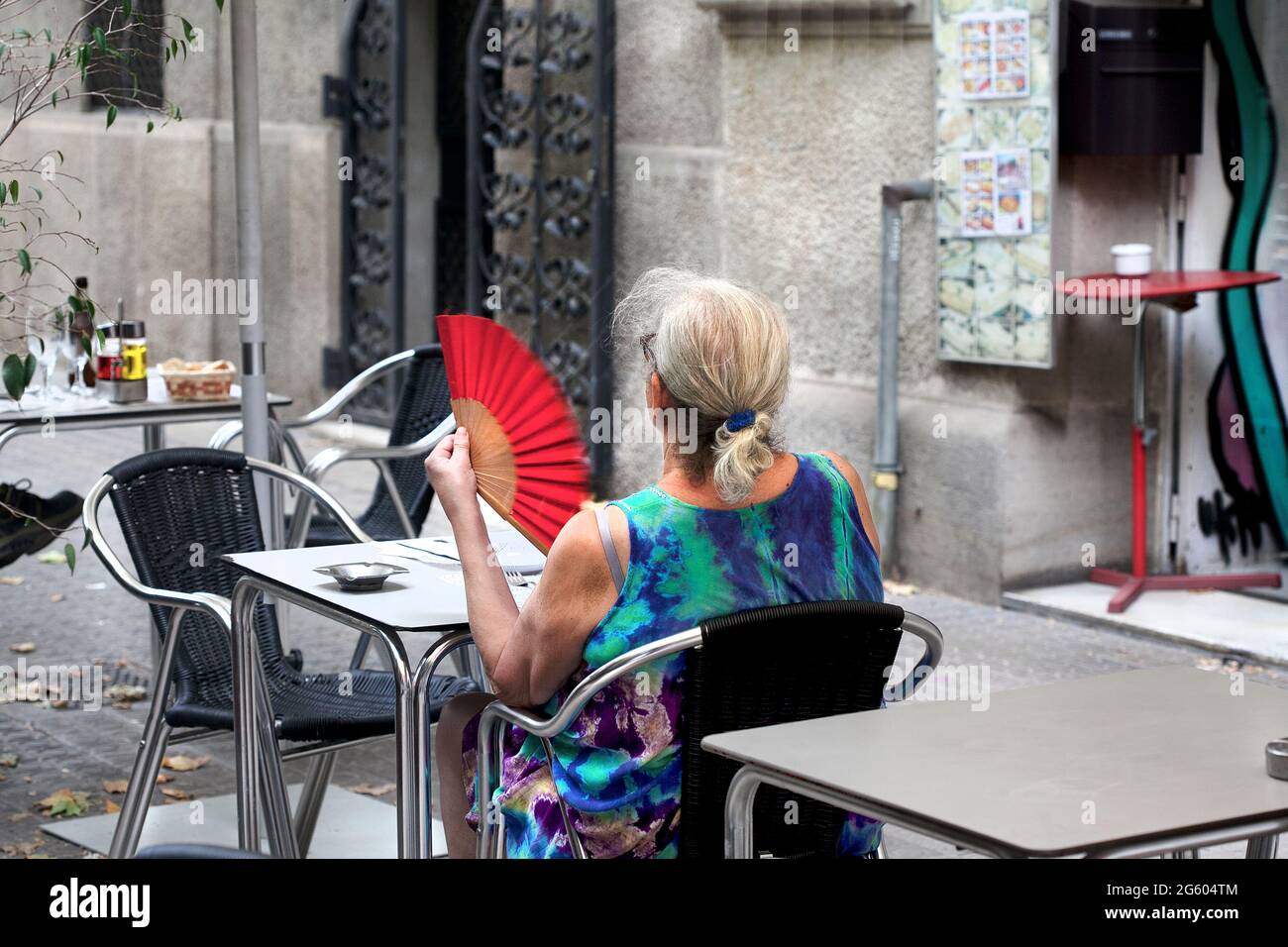 Donna che si sta fanando, Barcellona, Spagna. Foto Stock