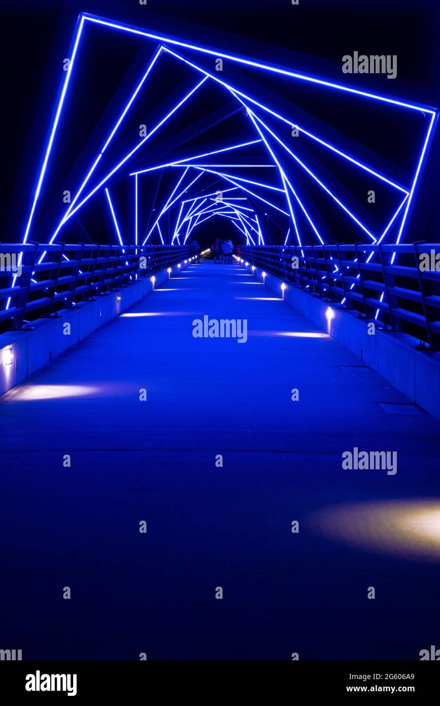 High Trestle Bike Trail Bridge illuminato di notte Foto Stock