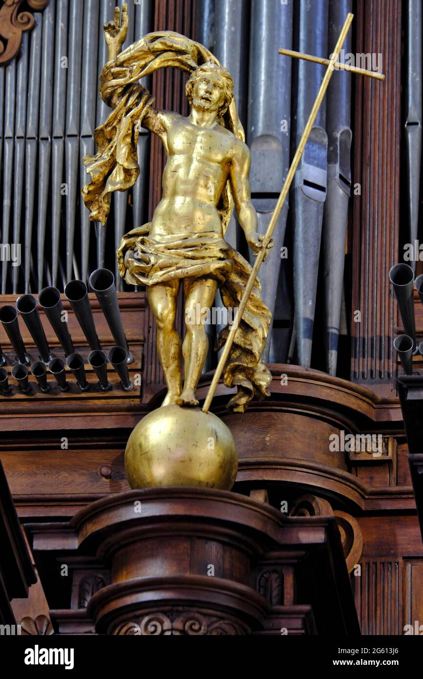 Francia, Haute Saône, Luxeuil les Bains, San Colombano abbey, Saint Pierre basilica datata XIII-XIV secolo, organo 1617 Foto Stock