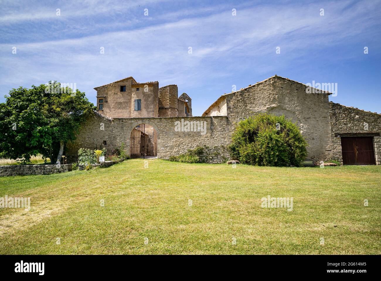 Francia, Alpes de Haute Provence, Mane, museo e giardino di Salagon, priorato Foto Stock