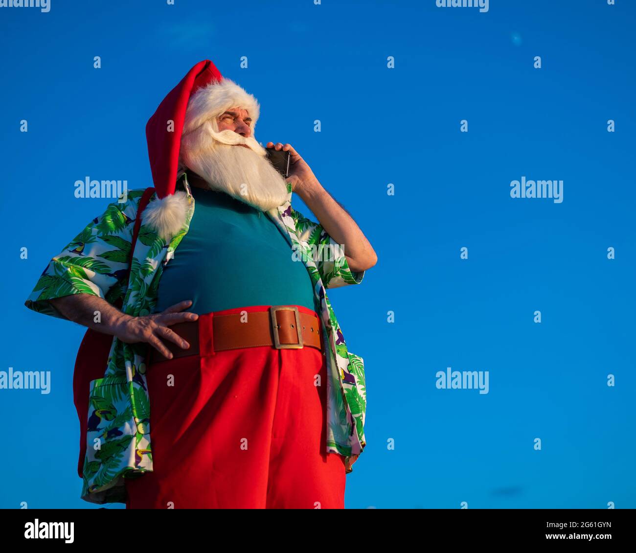 GRTXIN Camicia Hawaiana Natalizia Uomo - Babbo Natale A Maniche Corte Con Bottoni - Tessuto Leggero In Poliestere Per Le Vacanze