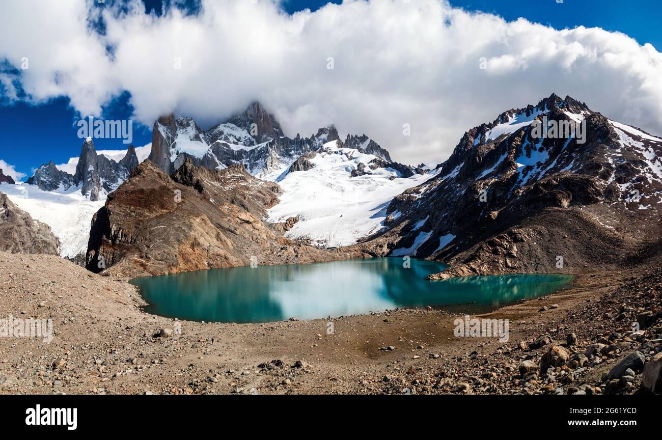 Fitz Roy montagna e Laguna de los Tres lago, Parco Nazionale Los Glaciares, Patagonia, Argentina Foto Stock