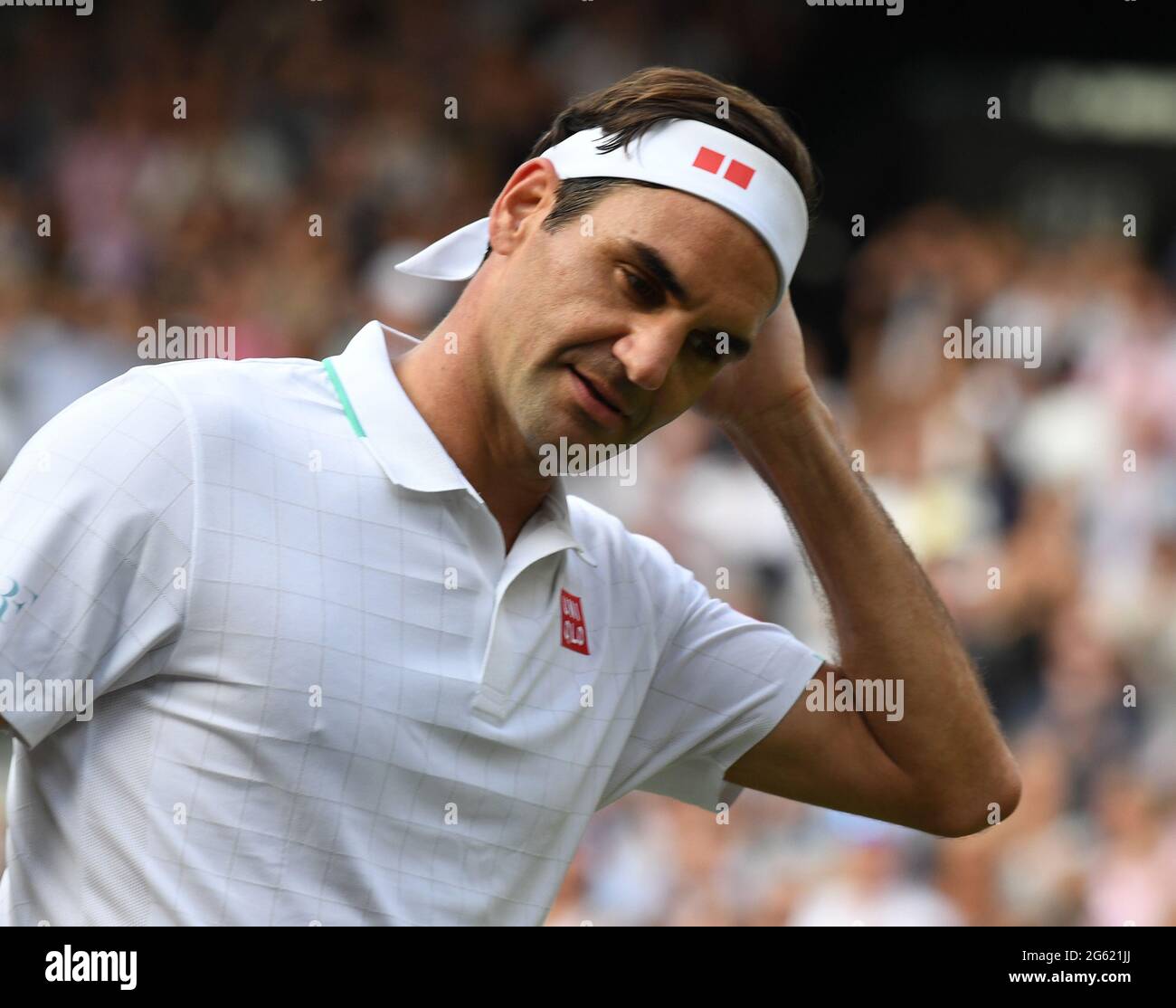 Londra, GBR. 01 luglio 2021. London Wimbledon Championships Day 4 01/07/2021 Roger Federer (sui) vince la seconda partita Credit: Roger Parker/Alamy Live News Foto Stock