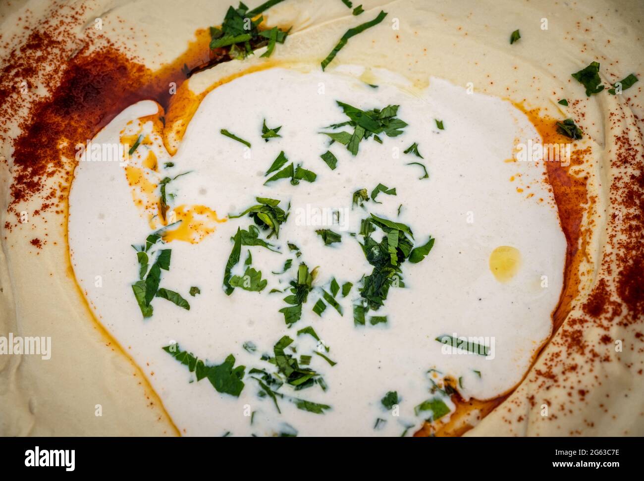 Diffusione di hummus, cibo vegano, stile di vita sano Foto Stock