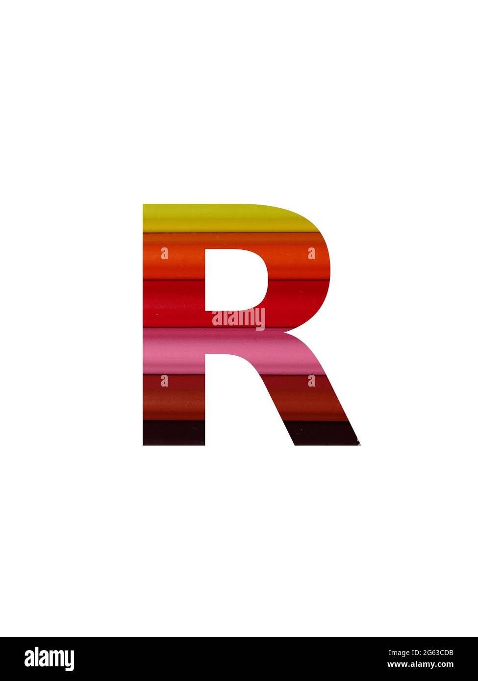Lettera R dell'alfabeto a matita colorata, in giallo, arancione, rosso, rosa, marrone Foto Stock