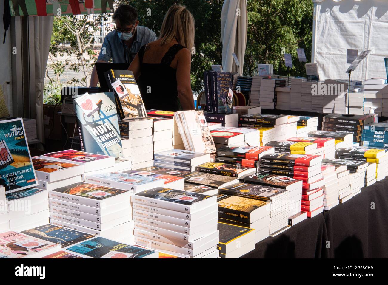 Lione (Francia), 02 luglio 2021. 17° edizione del quais du Polar dal 02 al 04 luglio con la grande libreria polare sul quai sarrail. Foto Stock