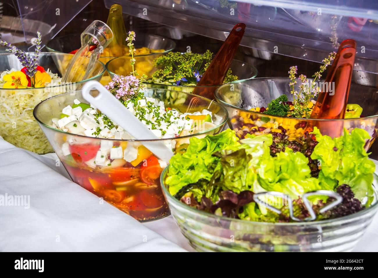 un'insalata bar per la festa della famiglia, compleanno o un matrimonio da sogno Foto Stock