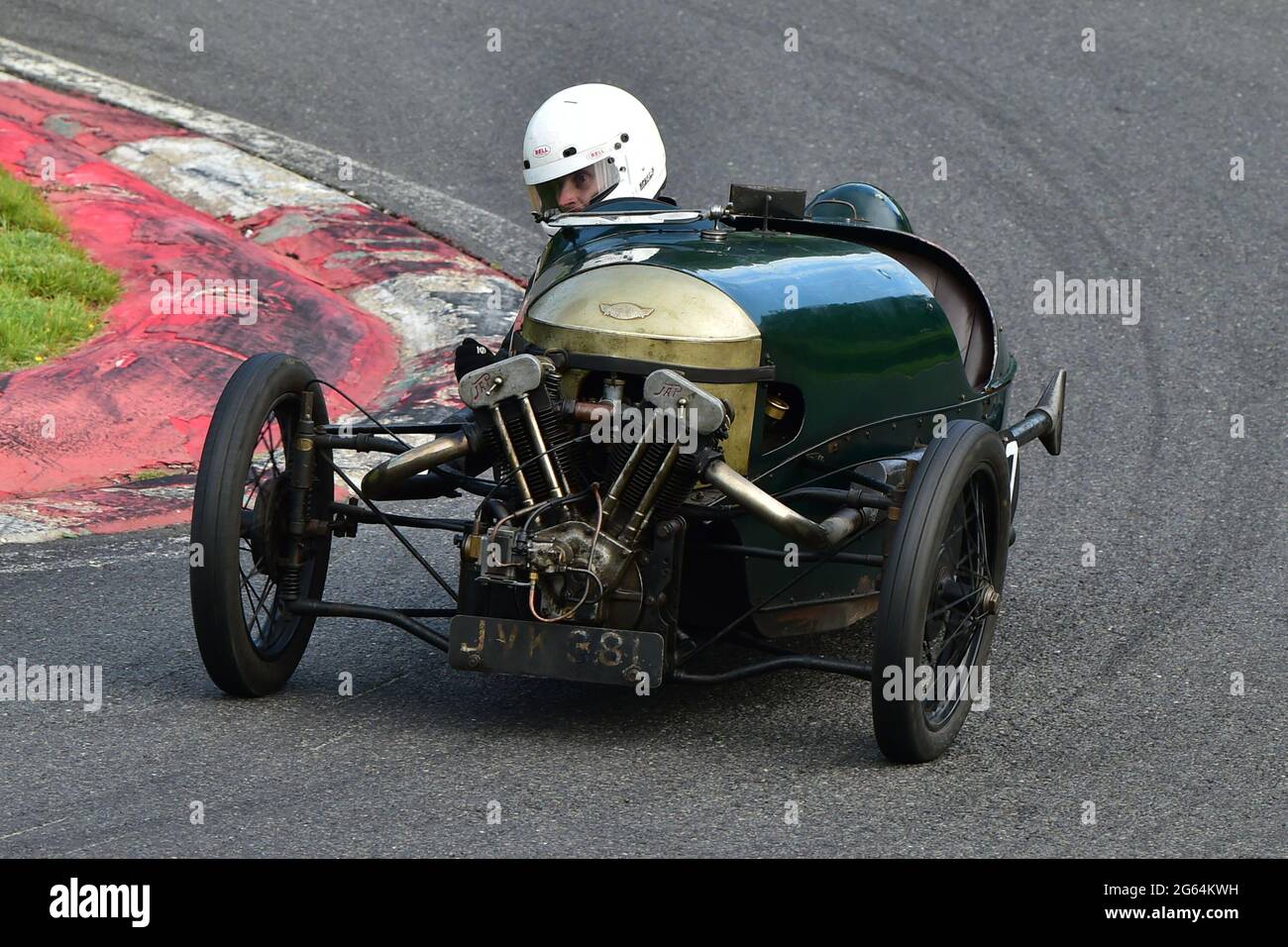 James Edwards, Morgan Super Aero 2 posti, Allcomers handicap Race, 5 giri, VSCC, Shuttleworth Nuffield e Len Thompson Trophies Race Meeting, Cadwel Foto Stock