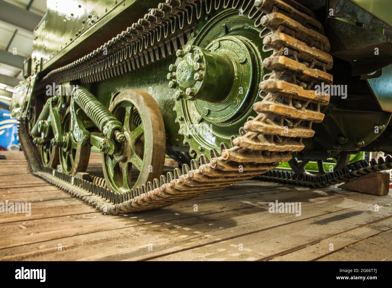 Un primo piano di un carro armato tracce presso la locomotion, National Railway Museum, Shildon, Co.Durham, Inghilterra, Regno Unito Foto Stock