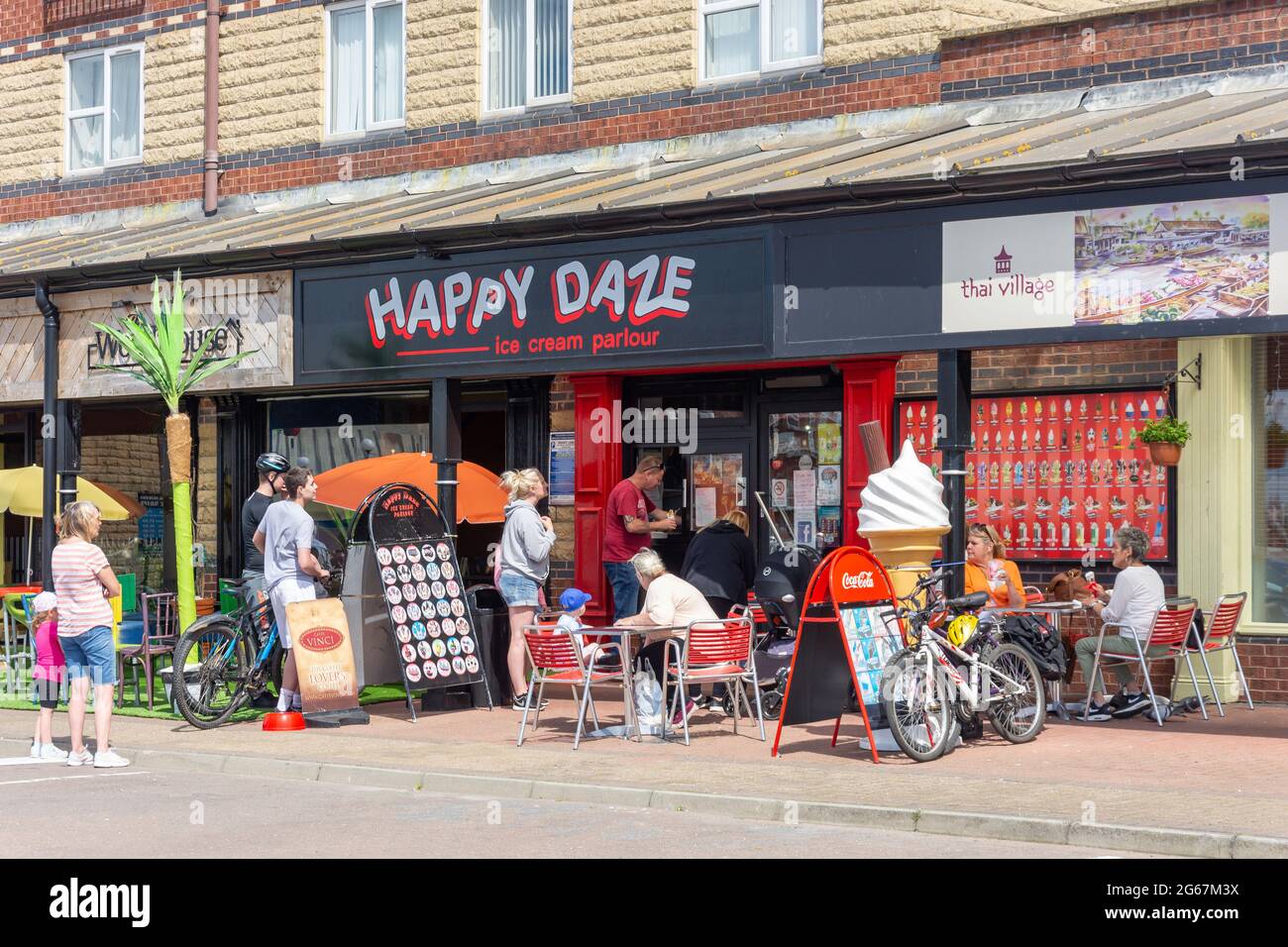 Happy Daze gelateria, Hartlepool Marina, Hartlepool, County Durham, Inghilterra, Regno Unito Foto Stock