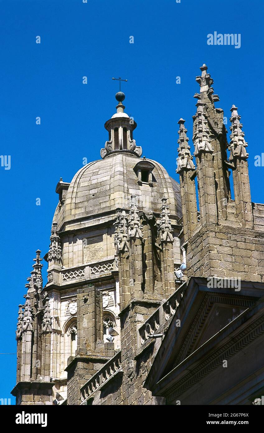 Spagna, Castiglia-la Mancha, Toledo. Cattedrale di Santa Maria (la Cattedrale Primate di Santa Maria). Tempio in stile gotico francese iniziato nel 1226 sotto il regno di Ferdinando III Dettaglio architettonico dell'esterno. Foto Stock