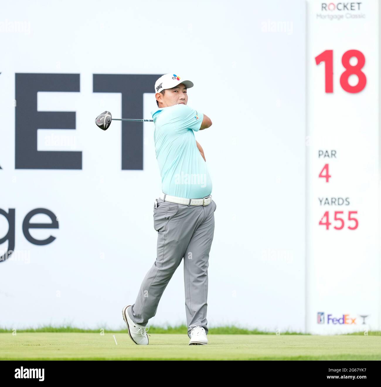 Detroit, Michigan, Stati Uniti. 3 luglio 2021. Sung Kang di Frisco, Texas tee off sulla 18 buche al Rocket Mortgage Classic. Credit: David Donoher/ZUMA Wire/Alamy Live News Foto Stock