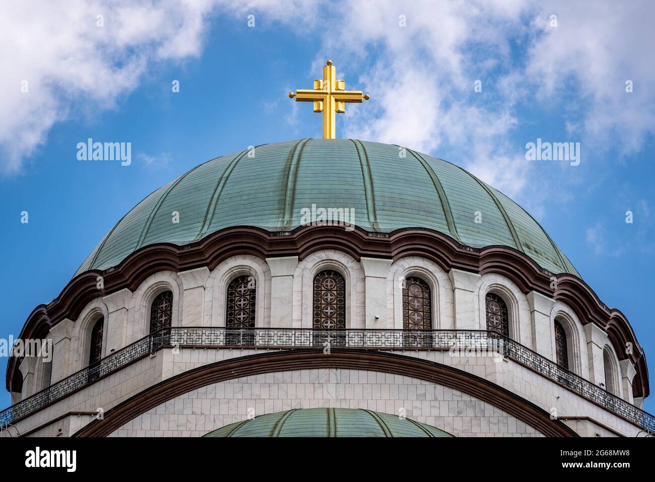 La chiesa di San Sava, una delle più grandi chiese cristiane ortodosse del mondo a Belgrado, capitale della Serbia Foto Stock