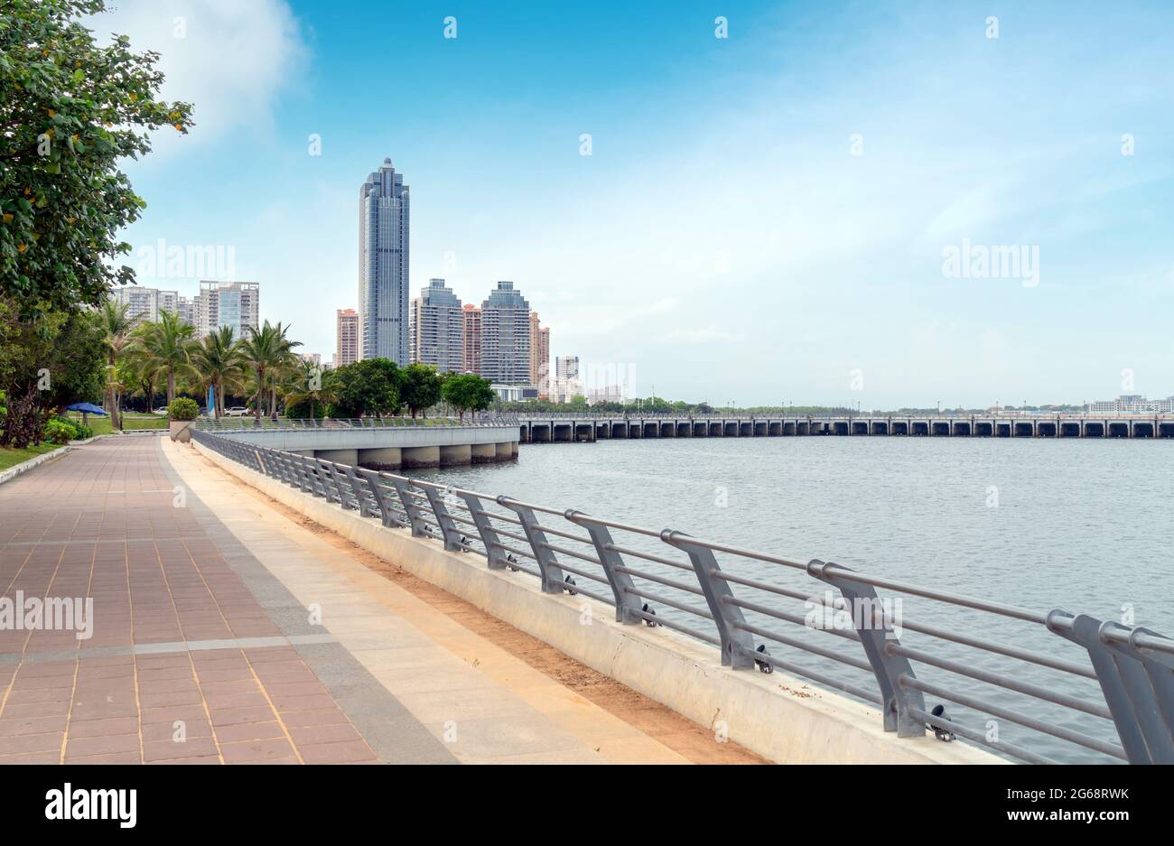 Vista sul mare e sulla città di Zhanjiang, Cina Foto Stock