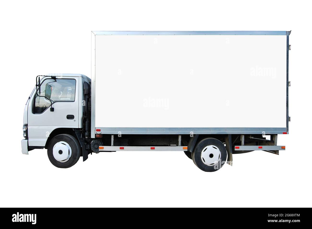 Carrello bianco vuoto isolato su sfondo bianco, autocarro utilizzato per il trasporto e il carico Foto Stock