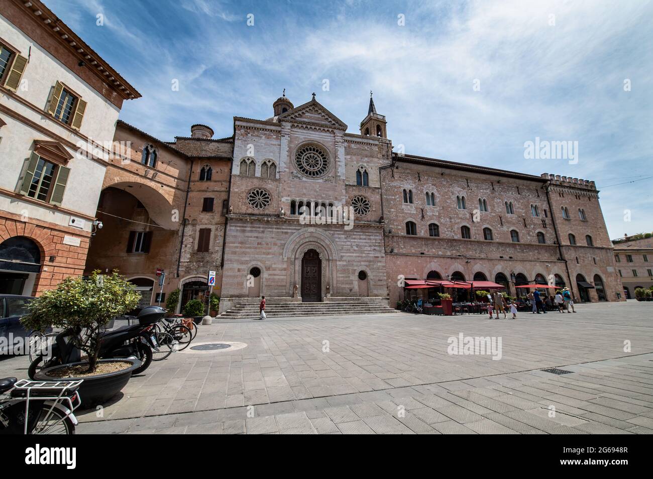 foligno, italia 03 2021 luglio: foligno chiesa di san feliciano nel centro della città Foto Stock