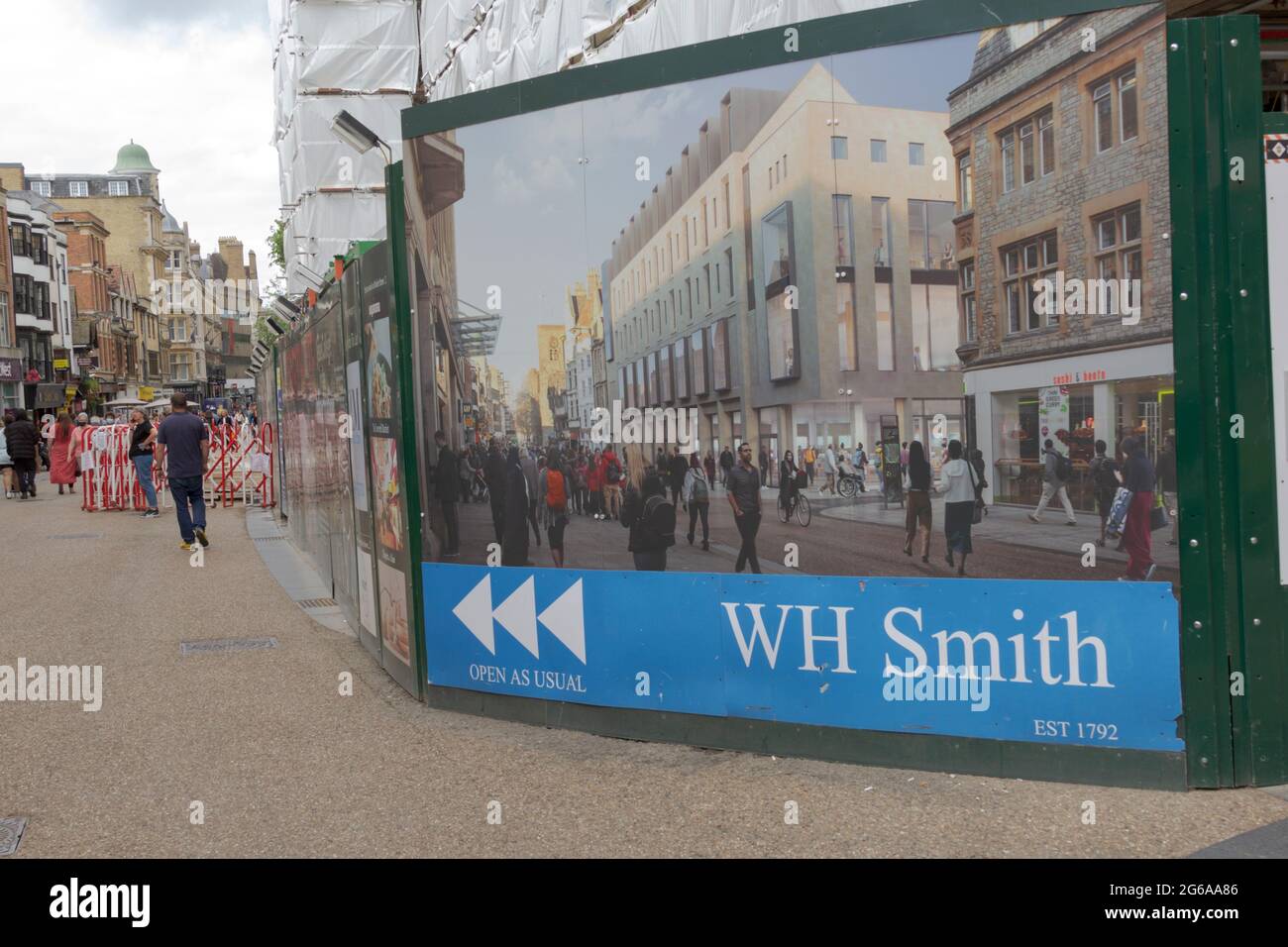 Oxford, Oxfordshire, Regno Unito. 10 giugno 2021. REGNO UNITO. Gli amanti dello shopping e dei turisti potranno godersi il sole e fare shopping nella pittoresca Oxford durante il Pandemic Foto Stock